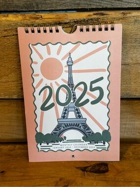 Molly & Rex World Traveler 2025 Calendar – 8.25 x 5.75